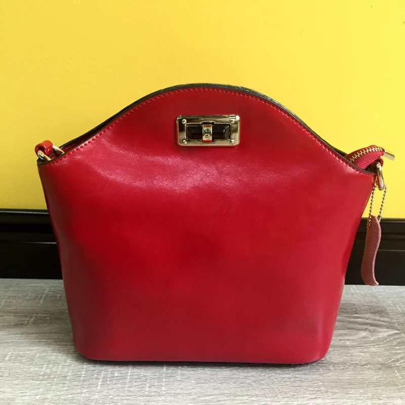 

First Layer Leather Bag WOMEN'S Bag Leather Bag Chain Bag