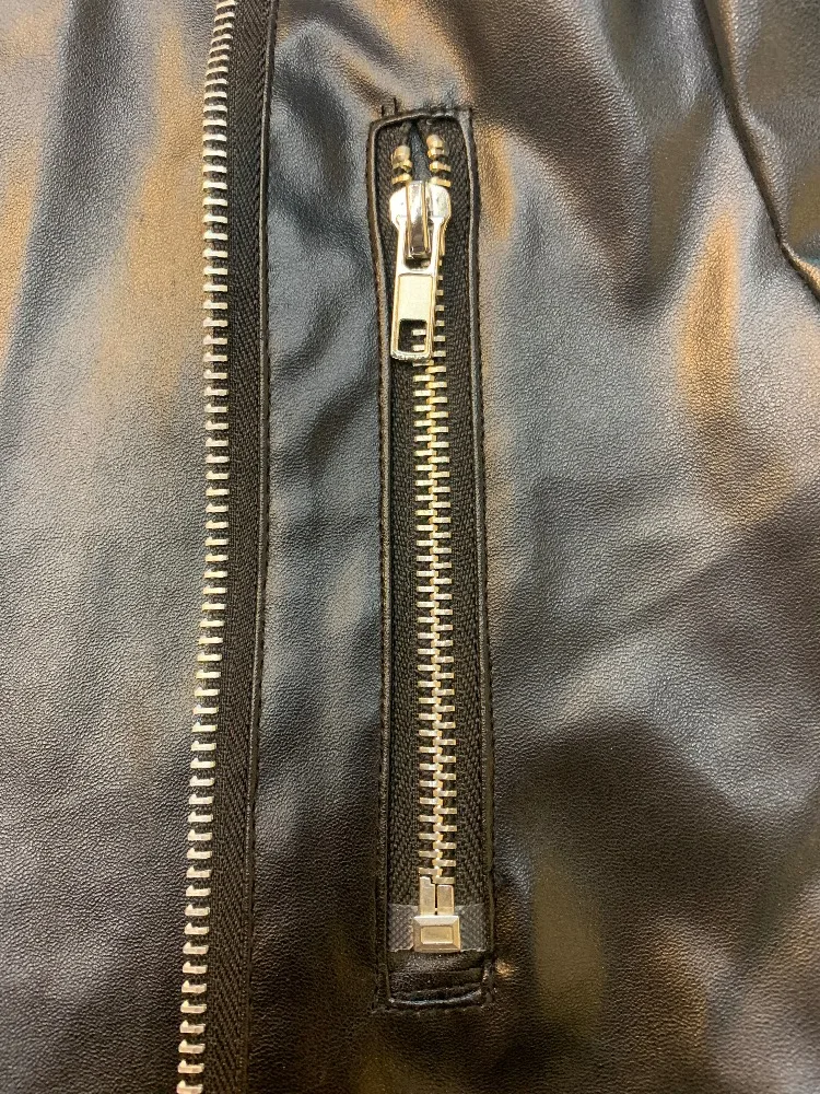 Hc9f7c57938b44a9ba1e124331e366446S