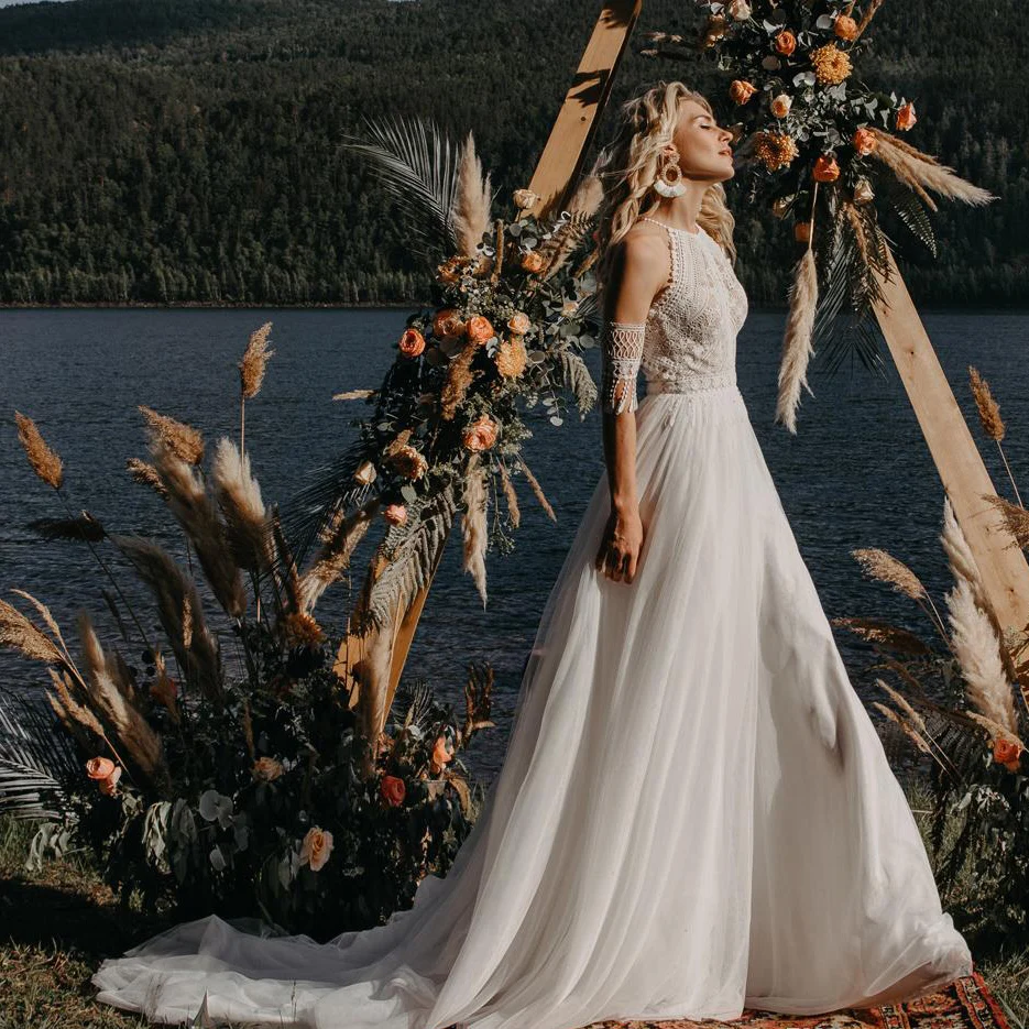 Vestido de novia de encaje con escote Halter, bohemio