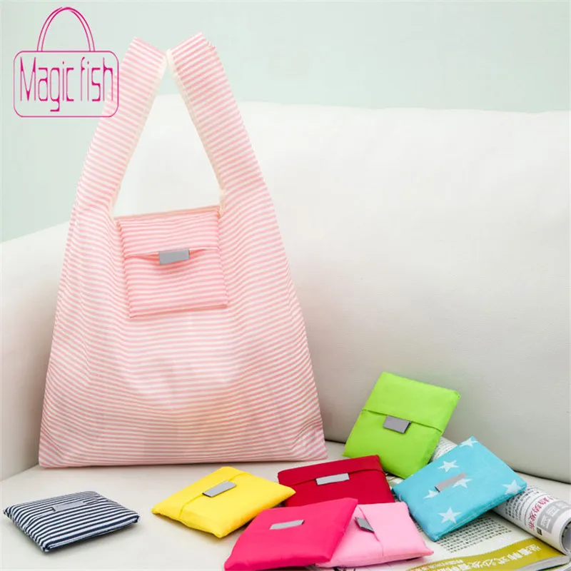 Сумка шоппер Magic fish складная с модным принтом вместительная для