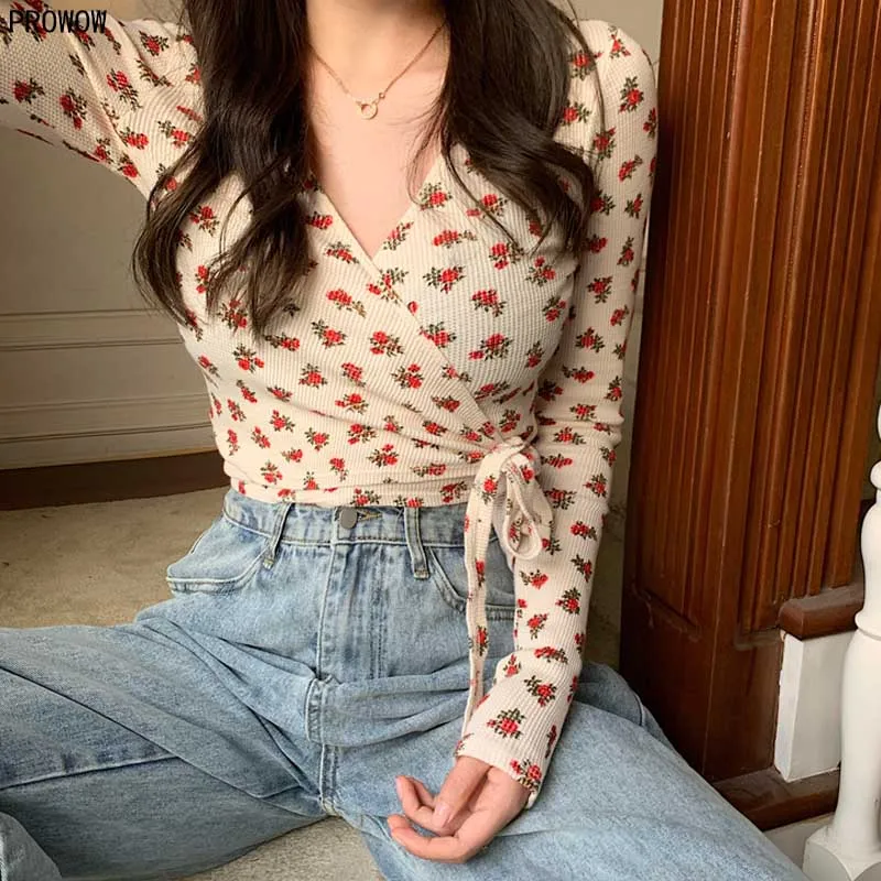 2020 Summer Long Sleeve Sexy Bodycon Knit Vintage Boho Floral Wrap Bow V-Neck Crop Top T-Shirt Women T Shirt Korean Cute Tops
