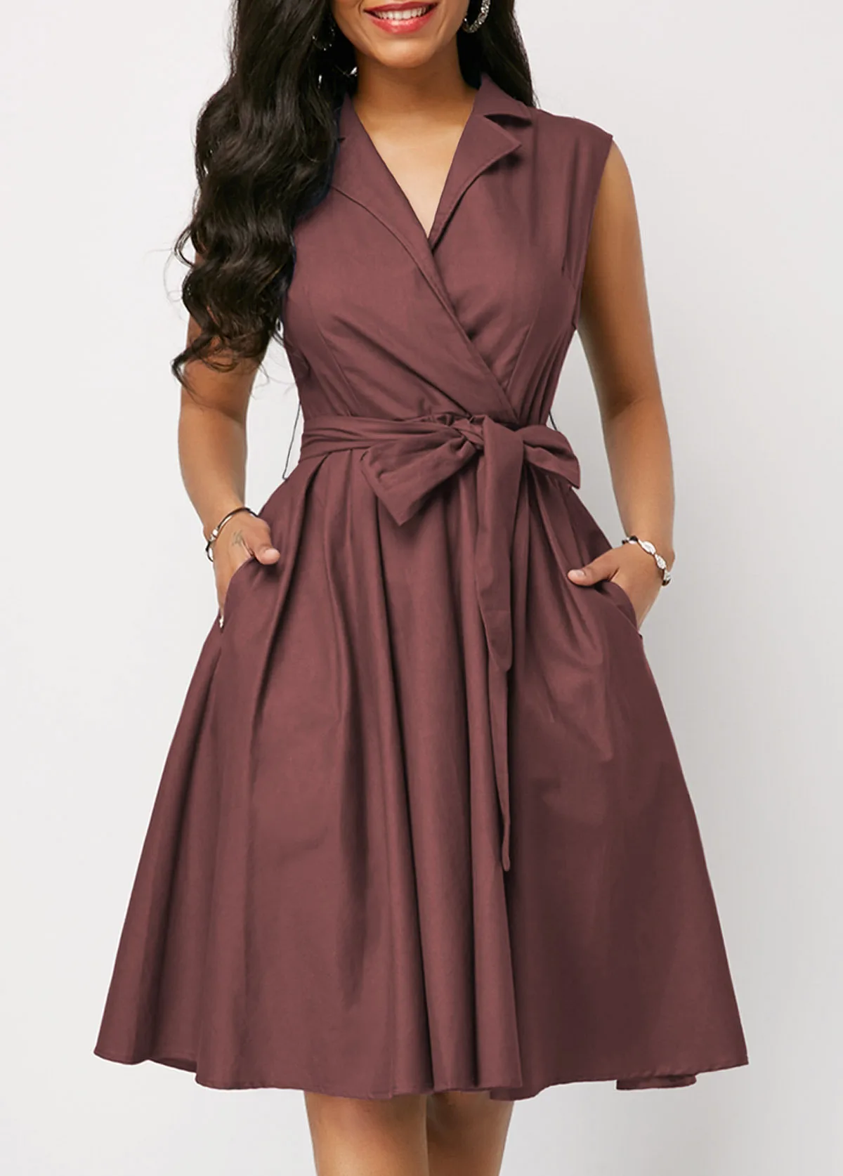 

2019 Plus-sized European and American-style hot selling currently available solid color Fold-down collar