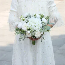 SESTHFAR zielone i białe bukiety ślubne róże eukaliptusowe panny młode ręka trzymająca kwiaty sztuczny duży bukiet ślubny