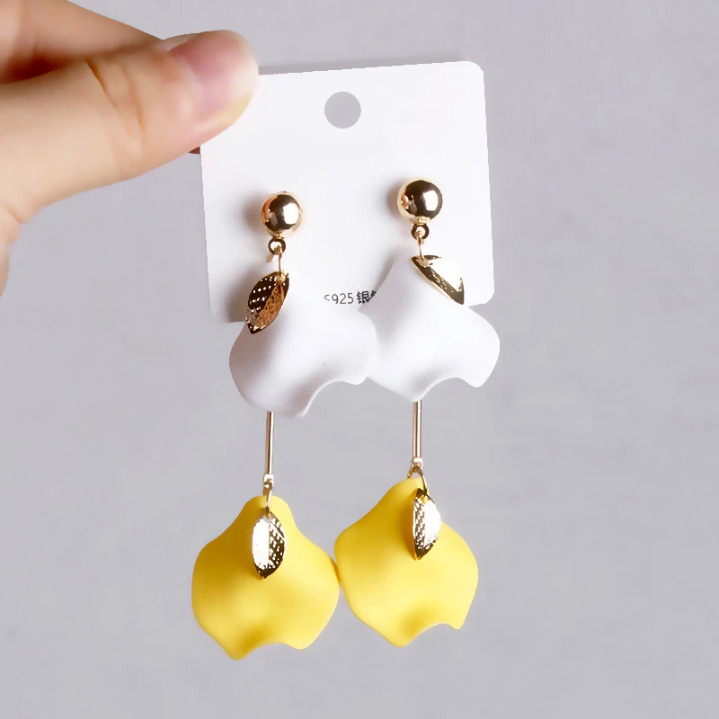 

Korean Fashion Metal Drop Earrings For Women Sweet Petals Dangle Long Earrings Jewelry 2019 Gril Gift Trendy Accessories