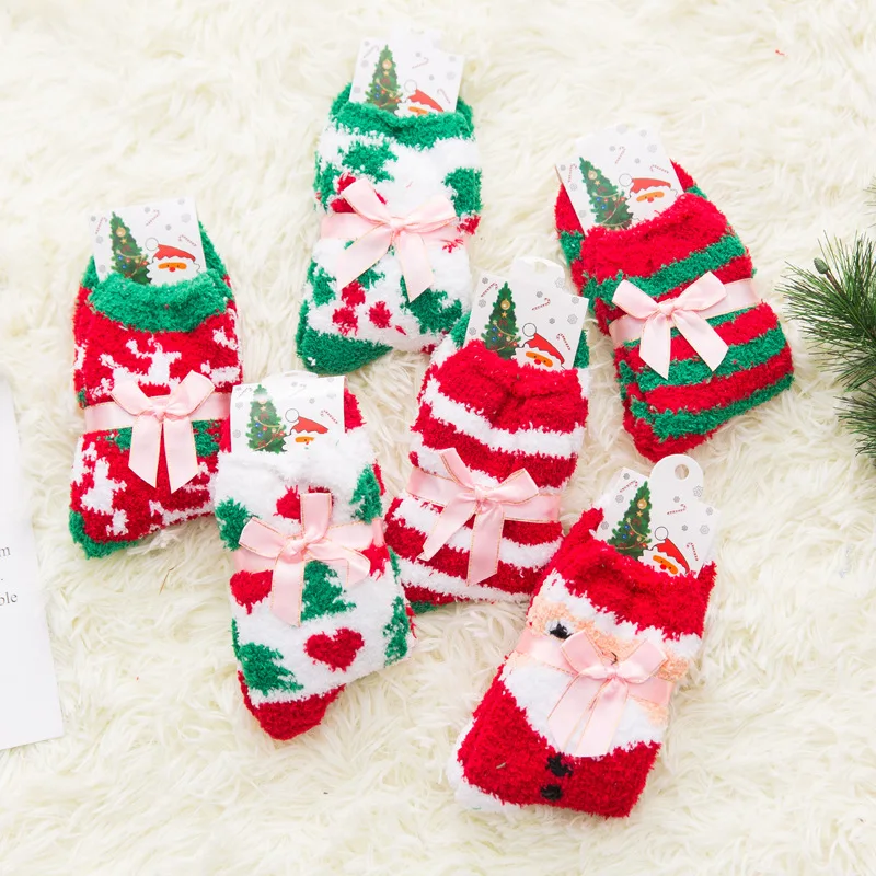 Новинка, коралловые бархатные носки для женщин, Корейская версия, милые повседневные носки в полоску с рождественской елкой, Санта Клаусом, женские носки