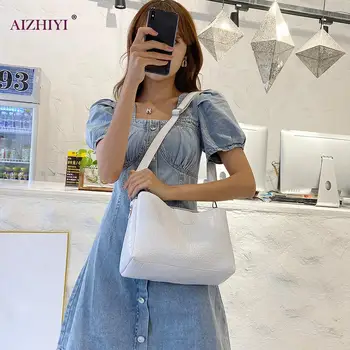 

Popular Simple Female Daily Bag Fashion Splicing Color Crossbody Bag Women Crescent PU Leather Shoulder Handbag