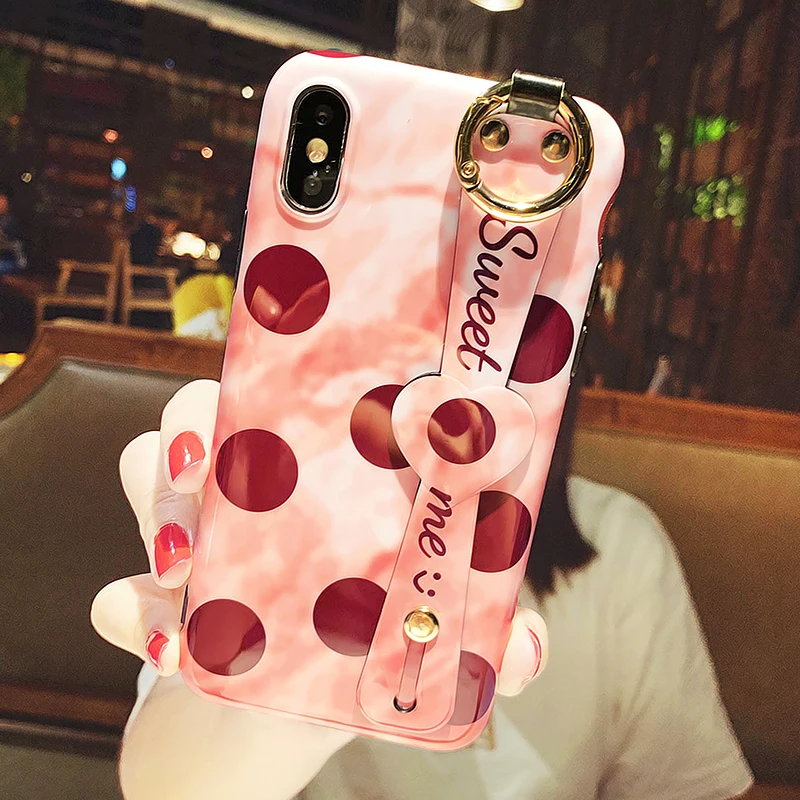 

Luxury Retro Polka Dot Wrist Strap Hand Band Case For iPhone X XR XS Max Silicone Cover Soft IMD Glossy Phone Holder Stand Cases