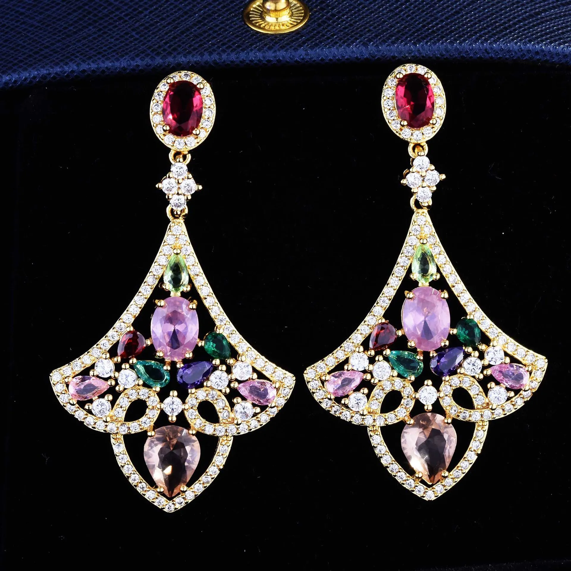 

Foydjew Exaggerated Fan-shaped Earrings European American Fashion Ear Jewelry 2022 New Colorful Zircon Geometric Earring