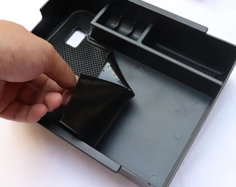 Car armrest box storage box storage finishing multi-storage space box for Nissan Sylphy 14 New