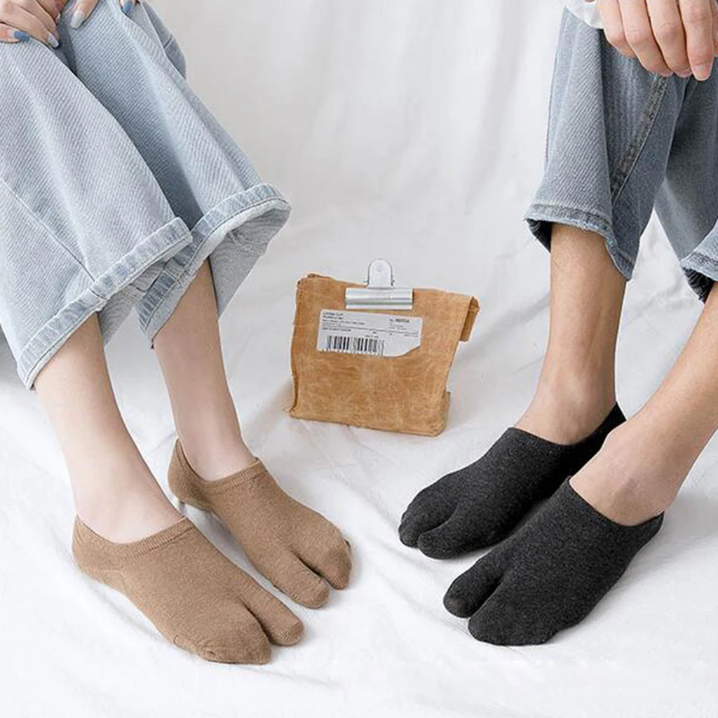 Tabi Toe Socks 2 Fingers Cotton Plain Short Length Ankle Socks Men's Women's Sports