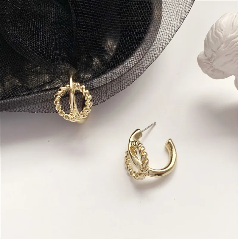 

S925 Silver Needle Korea Elegant Simple Retro Metal-Style Geometry Earrings Girl's INS-Style Circle Ear Stud Women Earrings