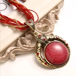 Vintage Bohemian Multilayer Beaded Pendant Necklace (Red)