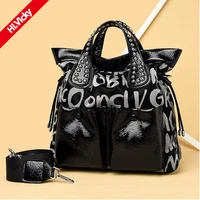 2021 New Ladies Handbag Large Capacity Portable Travel Bag Classic Fashion Black Shoulder Bag Women Messenger Bag With Letters