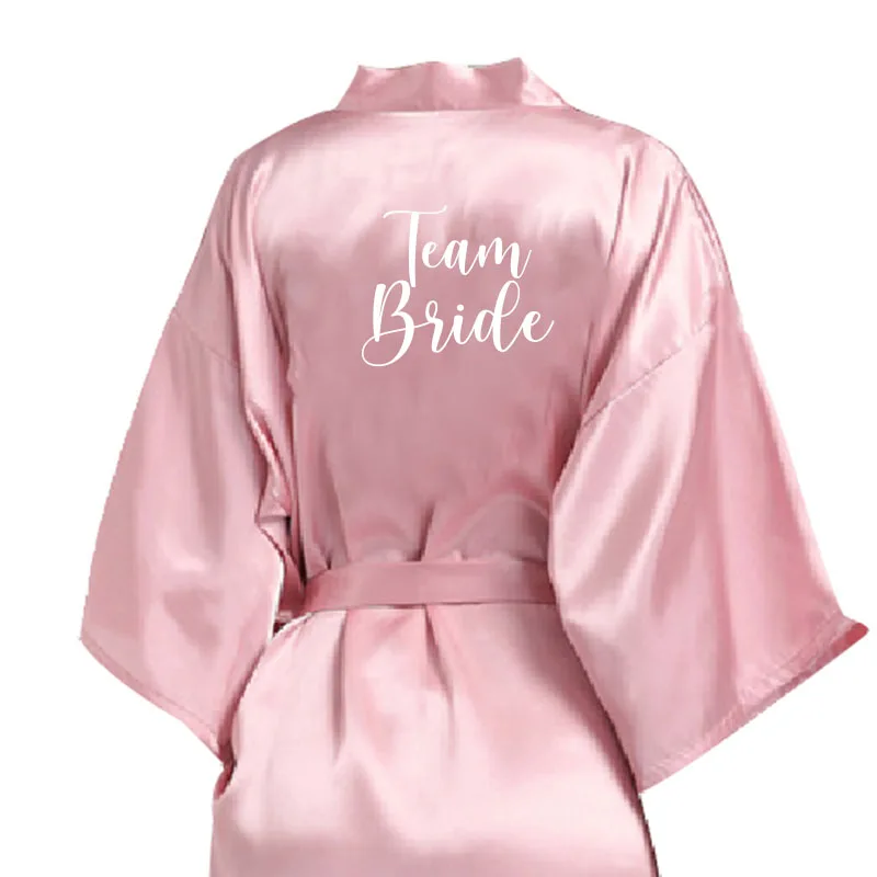 TeamBride1 Персонализированные темно-розовый халат серебряное кимоно с надписью атласная пижама Свадебный халат Подружка невесты, сестра мать невесты халаты - Цвет: TeamBride1