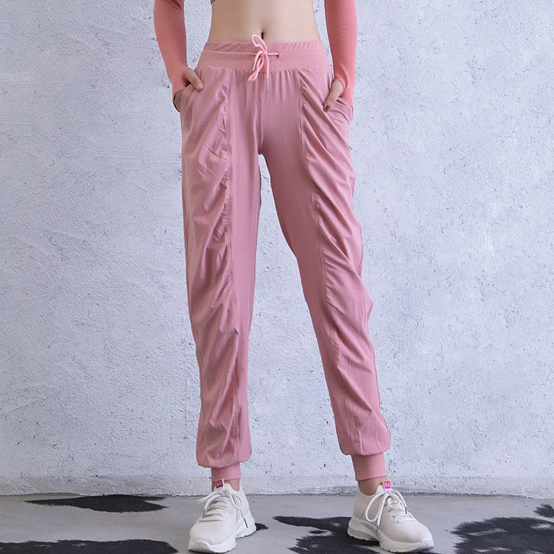 Осень-зима леггинсы Для женщин Свободные дышащие ботинки на шнуровке Спортивные штаны тонкие штаны для йоги Бег Фитнес с накладным карманом, для возраста от морщин Штаны для прогулки