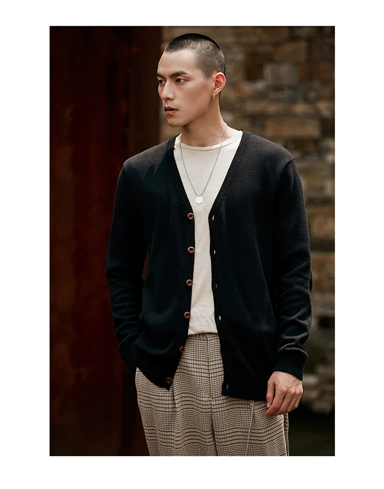 MRMT Brand New Men's T Shirt Fashion Youth V-Neck Sweater Knitting T-shirt for Male Casual Tops Cardigan Sweater Tshirt