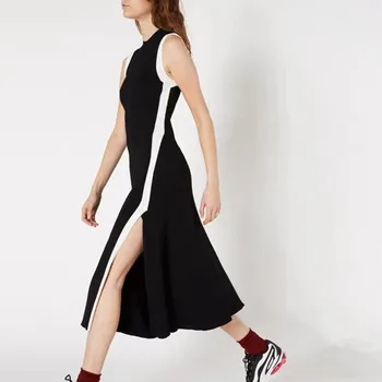 

CAMIA Black and white knitted maxi Sweater dress sleeveless contrast color slim round neck knitted bodycon dress with side slit