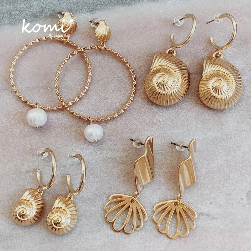 

KOMi Boho Personality Metal Shell Conch Dangle Earrings Marine Golden Scallop Big Circle Pearl Jewelry Female 4 Pairs/set K1058