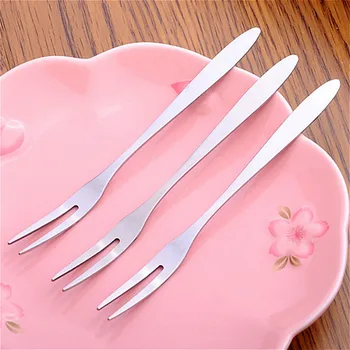 

1pcs Stainless Steel Fruit Fork High Quality and Eco-environmentally Dessert Fork Western-style Tableware Kitchen Barbecue Tool