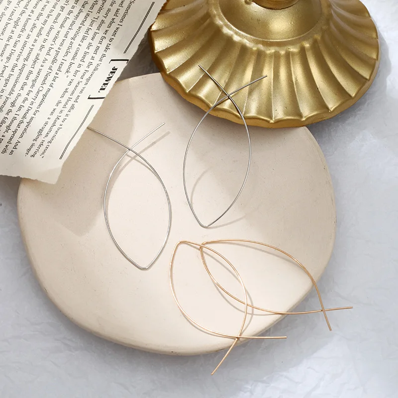Серьги в форме рыбы простые медные серьги ручной работы для женщин золотой цвет геометрический серьги, ювелирные изделия для ушей
