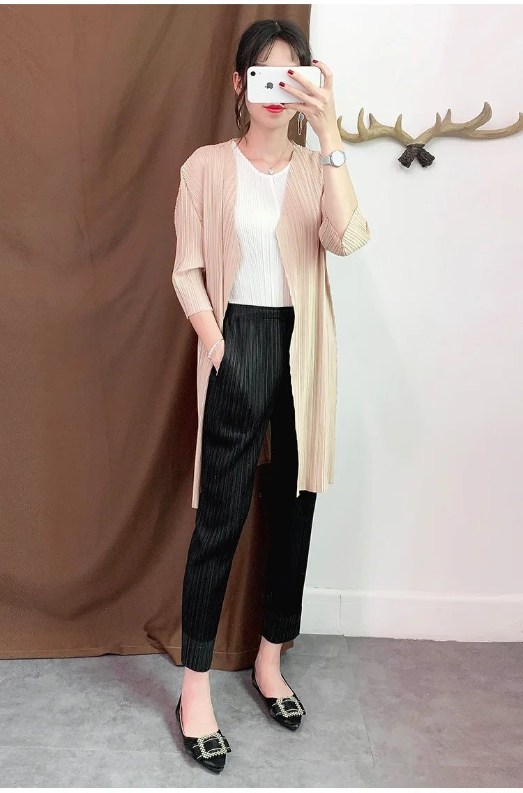 Короткий японский стиль Issey плиссированные Miyake до колена Тренч однотонные свободные морщинки открытый стежок новинка осень плюс размер женское пальто
