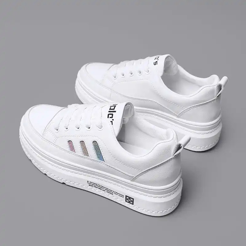 trending sneakers 2020 women's