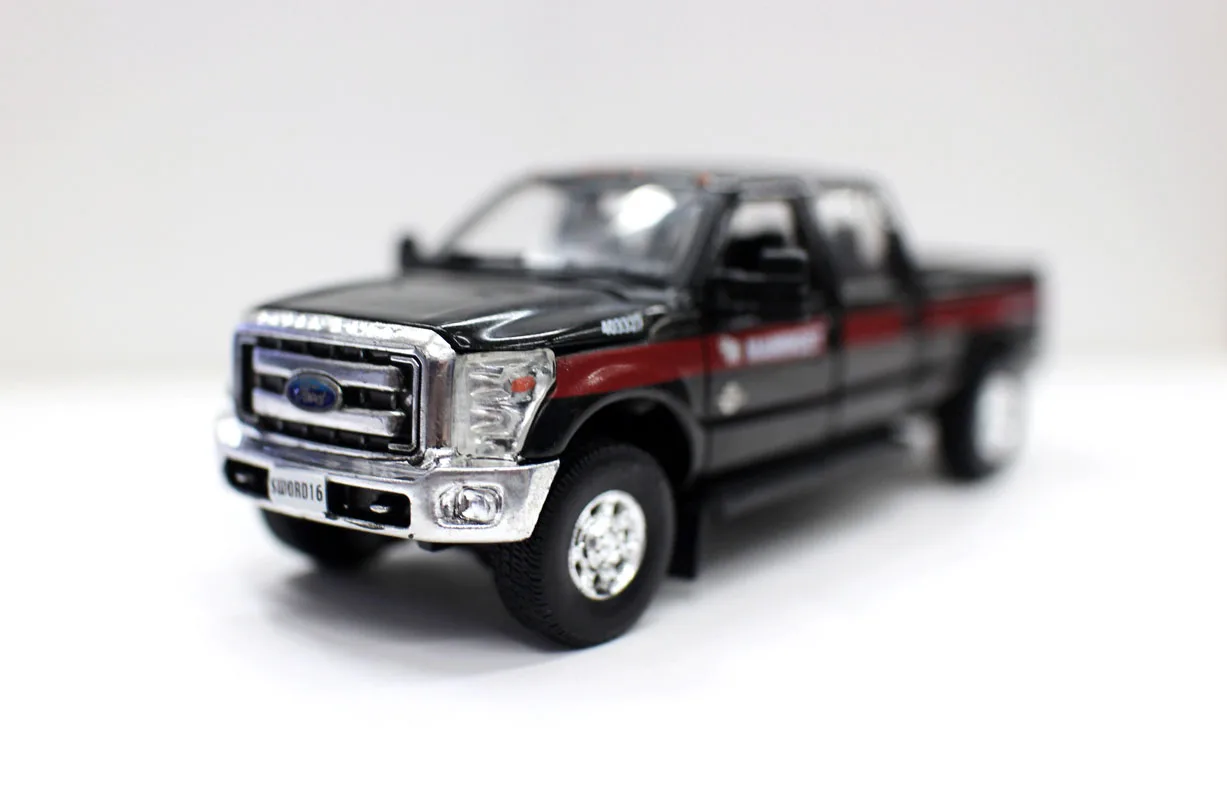 Scale models 1/50 2016 Forrd F250 