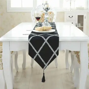

Fashion Diamond Lattice Velvet Table Runner Bed Runner Party Wedding Decors Stripe End of the Bed Table Cloth Towels