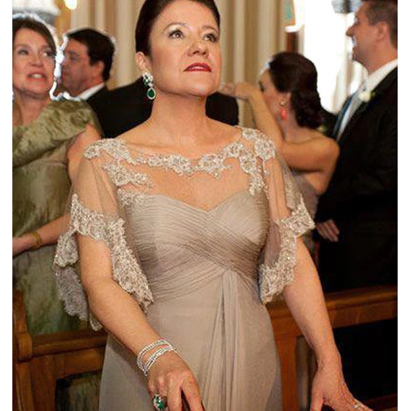

Luxury Mother of the Bride Groom Dresses Khaki with Cap Sleeves Long Evening Sheer Neckline Lace Plus Size Formal Woman Gowns
