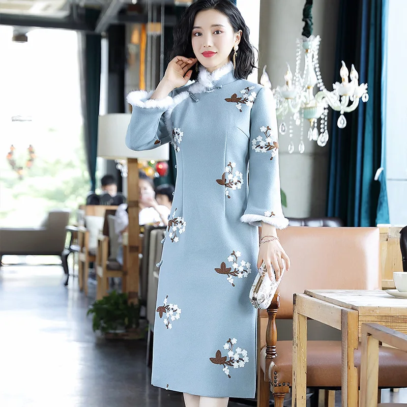 

Women Embroidery Woolen Thick Warm Ethnic Chinese Style Cheongsam Qipao Dress Traditional Chinese Wedding Dresses