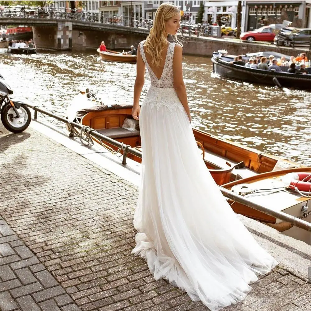 Bohemian Lace Wedding Dress 2021 V-Neck  Appliques Floor Length Backless Tulle Women Brides Lady Robe De Mariee White Sleeveless 4
