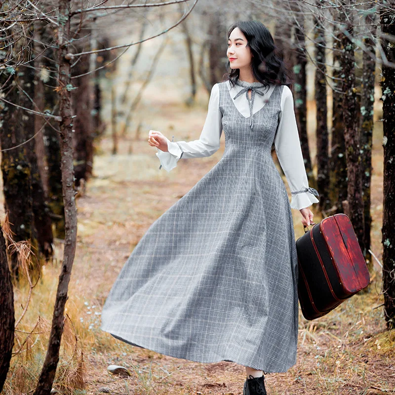 

Breeze into the String Spring and Autumn New Retro Plaid Stitching Horn Sleeve Dress Slim Trip Shoot Holiday Dress