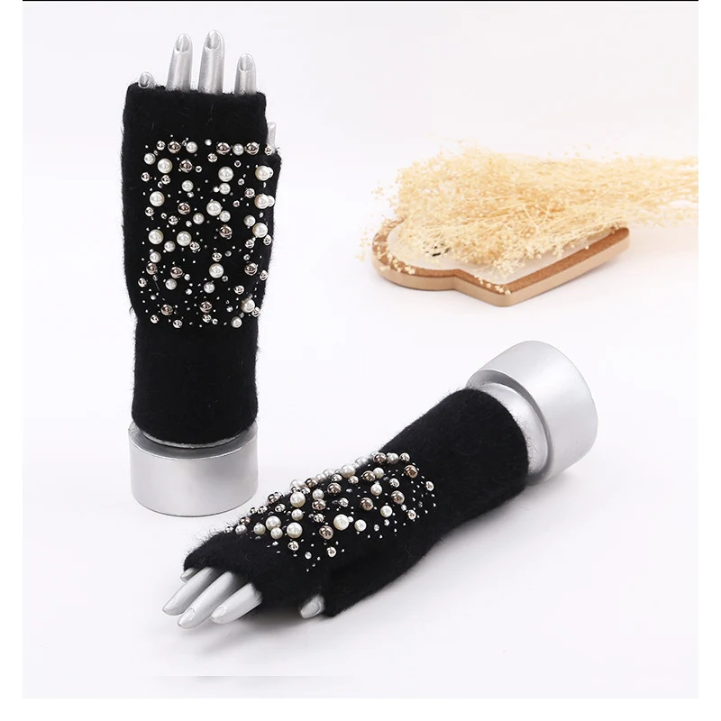 black Winter Kitted Mitten Plush Gloves Women Short Finger Half Gloves Ladies Half Cover Female Gloves Printed Snow - Color: black