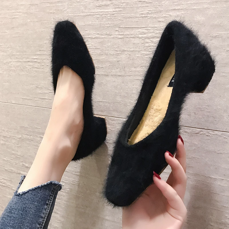 

Women Shoes Autumn 2019 Fashion Women's Slip-on Loafers Fur Casual Female Sneakers Shallow Mouth Flats All-Match Square Toe