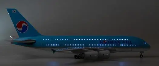 47 см 1/150 масштабная модель самолета Корейская авиакомпания Boeing B747 A380 самолет с светильник на колесах МОДЕЛЬ самолёта из смолы для сбора - Цвет: with light