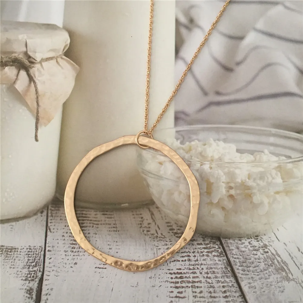 Aurora Illusion Large Round Pendant Illusion Necklace | Designer Fine  Jewelry by Sara Weinstock