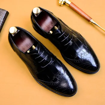 

Men's Formal Leather Shoes Men's Formal High-End Embossed Brogues Carved Men's Shoes