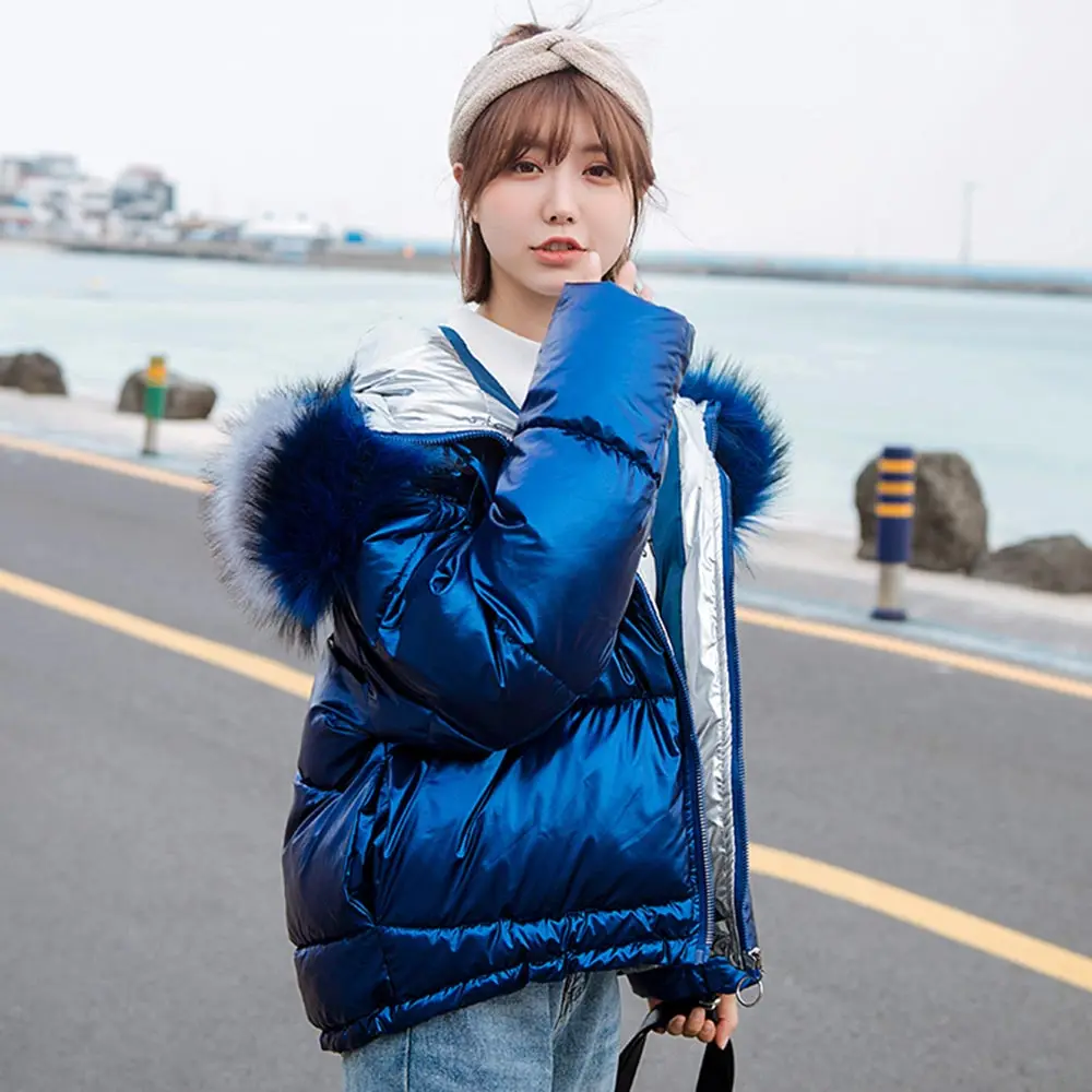 Kopen PinkyIsBlack Vrouwen Winter Parka Jas Jas 2019 Nieuwe Glossy Warm Vrouwen Fur Coat Hooded Korte Katoen Gewatteerde Winterjas Vrouwen