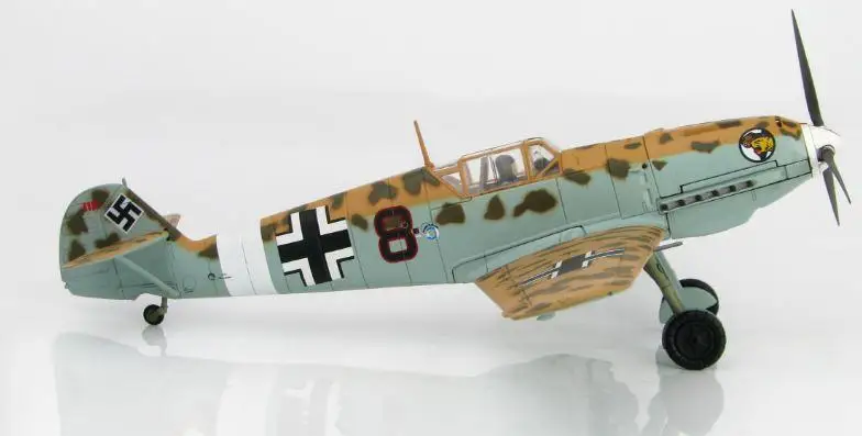 Модель самолета Hobby Master BF 109E-7 Trop Black 8 2 JG 27 апреля 1941 1/48 литье под давлением