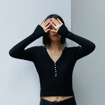 

Pearl Button Knit Sweater Women's V-neck Slim Pullover Long Sleeve Solid Color Wild Casual Tops 2020 Spring