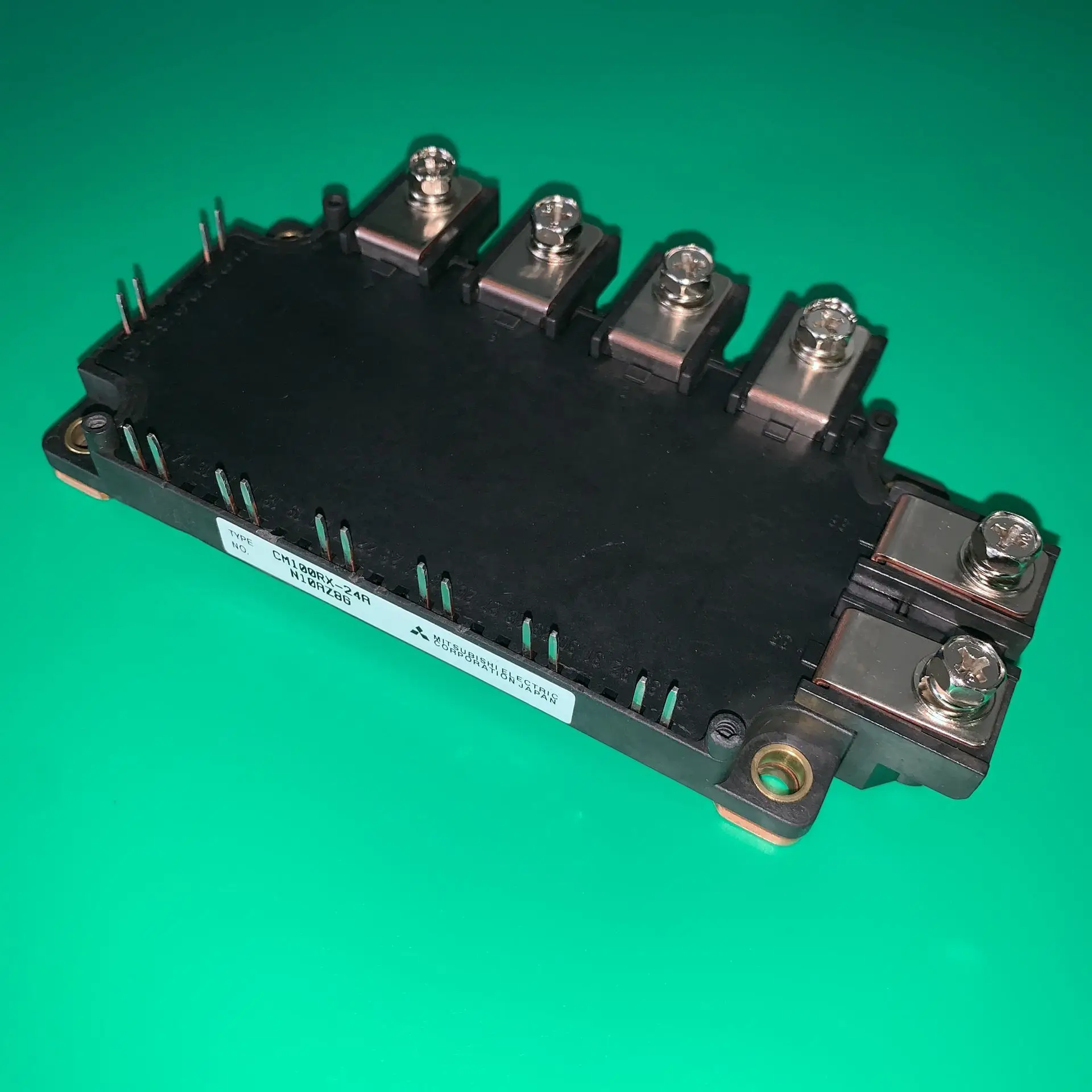 Cm100Rx-24A Igbt Mod 1200V 100A 625W Cm100Rx-24 Un Uso Di Commutazione Di Alto Potere Dei Moduli Cm100Rx24A Cm100 Rx-24A Cm 100Rx-24A