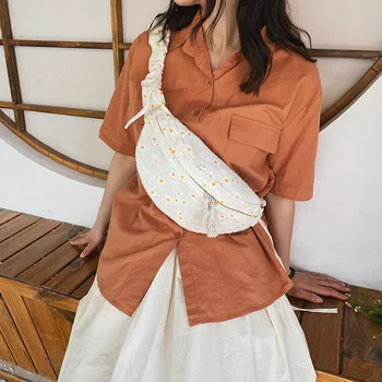

Boutique De FGG Korean and Japanese Style Daisy Embroidery Girls Crossbody Bags Small Canvas Flower Chest Bags Purses