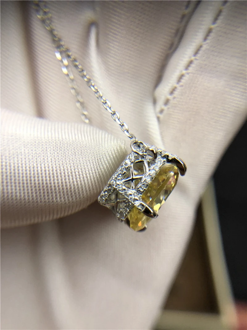 12081113988_314728973