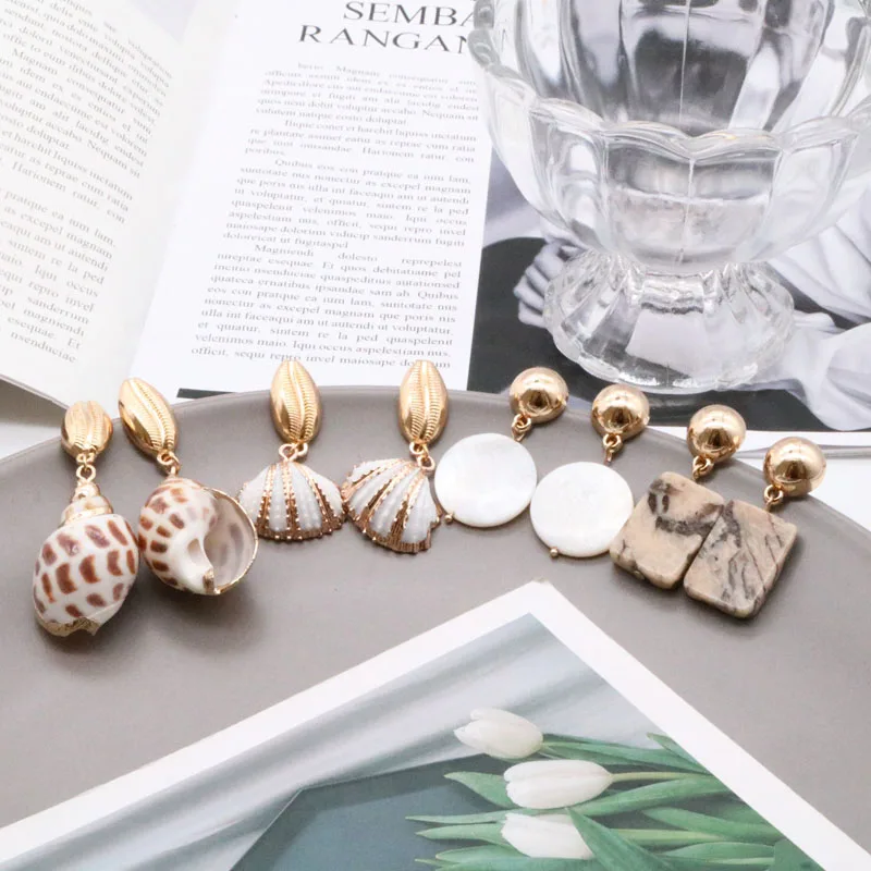 

Free Shipping Cute Design Shell Resin Stone Stud Earring