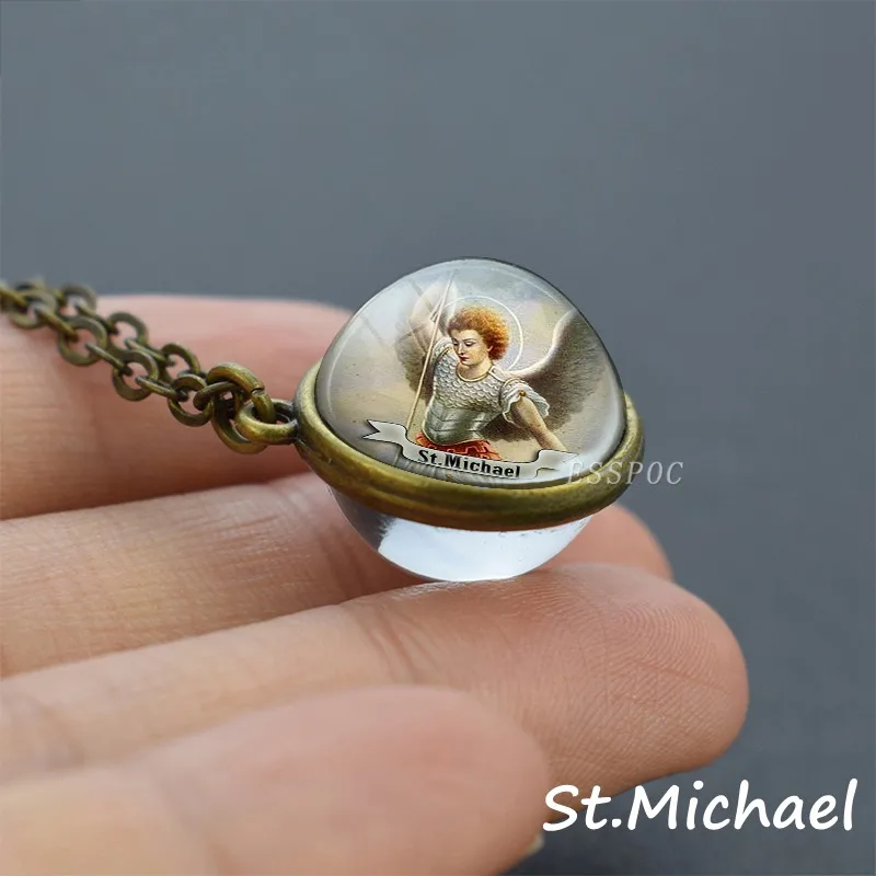 Цепочка с изображением девы Марии и детского Иисуса|Подвески| |