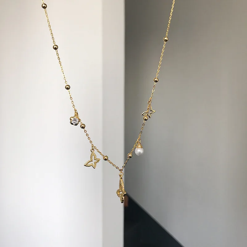 

Leouerry 925 Sterling Silver Golden Butterfly Zircon Pearl Necklace Elegant Clavicle Chain Necklace for Women Silver 925 Jewelry