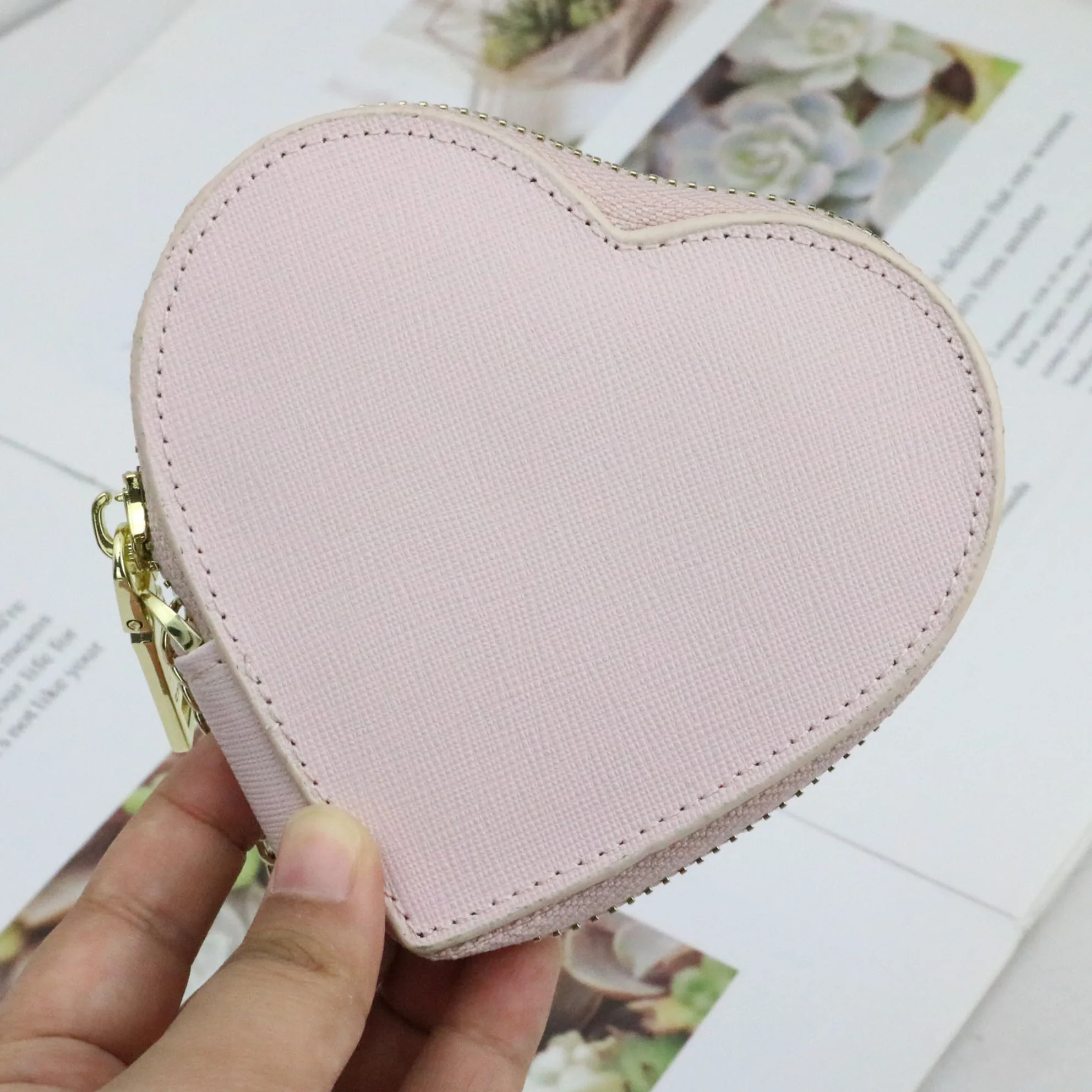 Fashion Womens Coin Purse Valentines Day Love Heart Point Vintage Pouch Mini Purse Wallets
