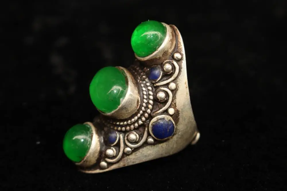 Тибетское и непальское народное старое тибетское серебряное инкрустированное