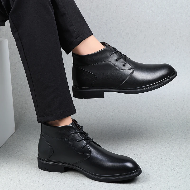 Теплые мужские ботинки из кожи с натуральным лицевым покрытием