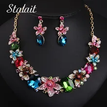 Alta calidad de lujo delicado flor ovalada cristal collar pendientes boda joyería conjunto para mujeres incrustaciones de diamantes de imitación joyería nupcial(China)